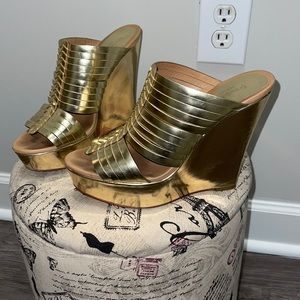 COACH GOLD WEDGES!!
